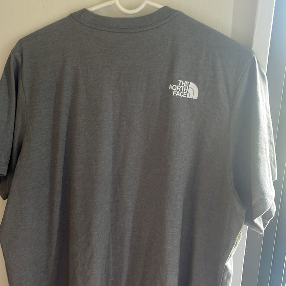 The North Face NWT women’s tee - Picture 5 of 5